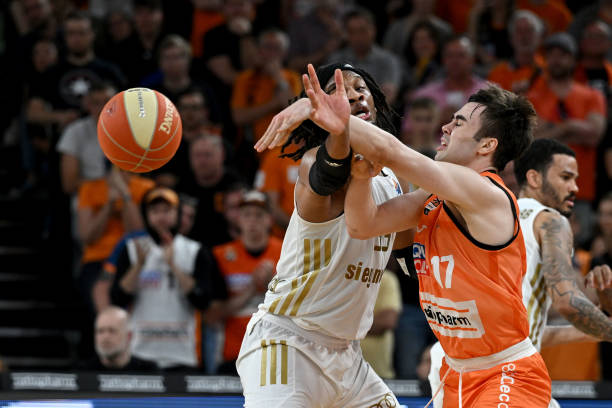 底蕴深厚的 底蕴深厚的